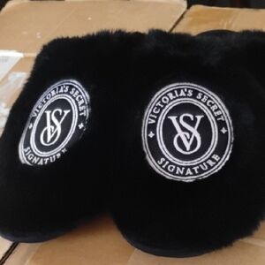 Victoria's Secret Black Faux Fur Signature Slippers with Embroidered Logo